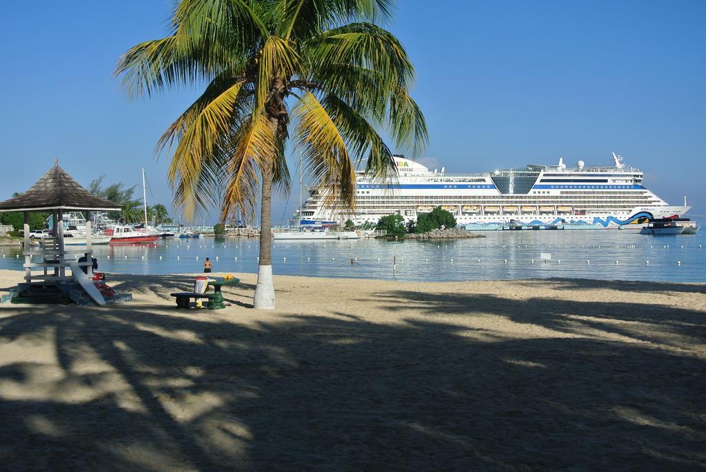 Beach Studio 10 Ocho Rios Oda fotoğraf